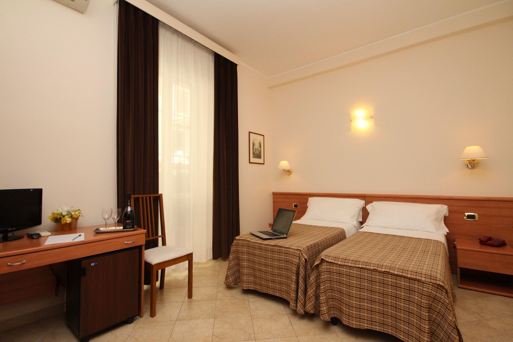 Hotel Principe Eugenio Řím Exteriér fotografie