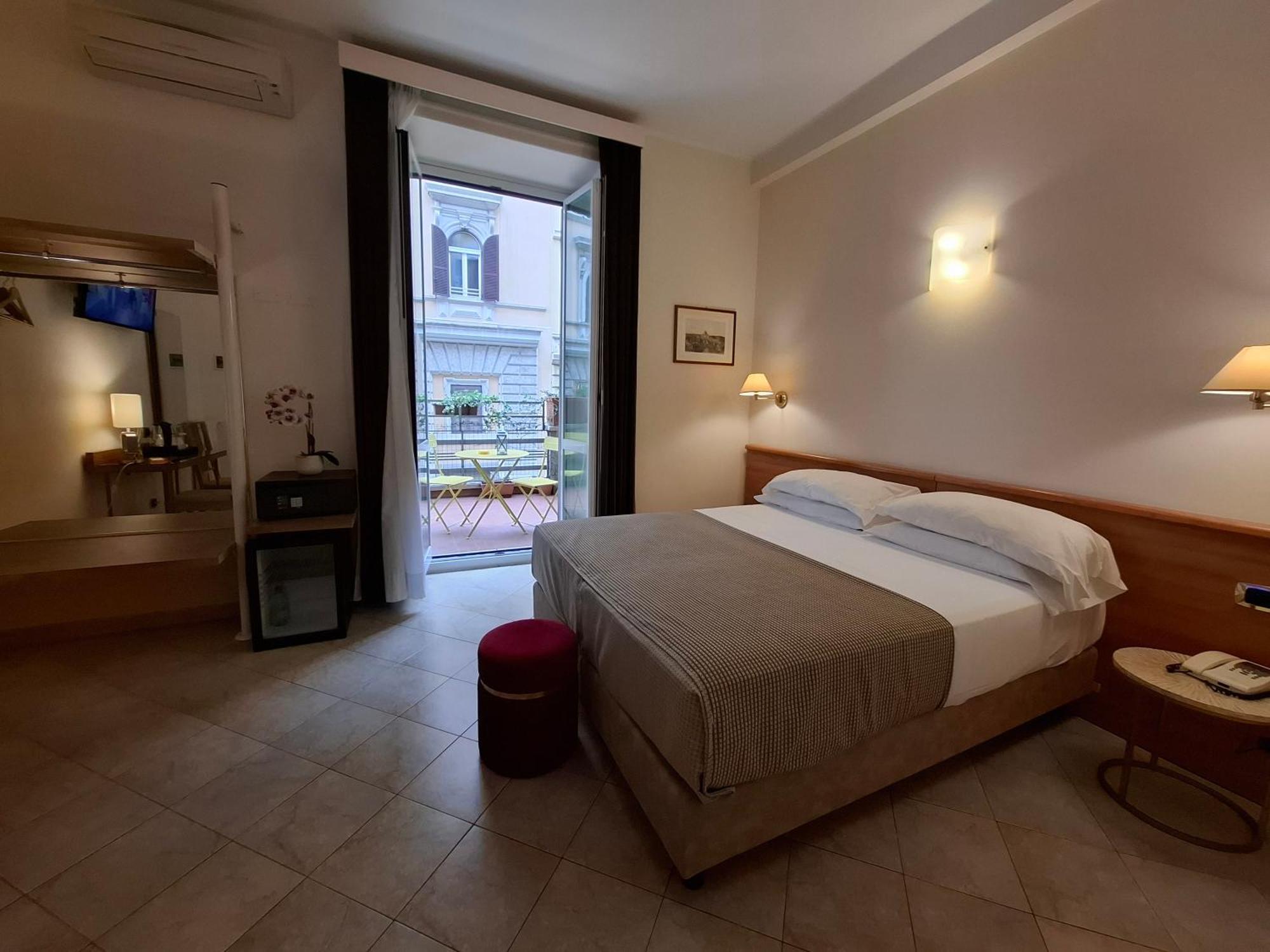 Hotel Principe Eugenio Řím Exteriér fotografie